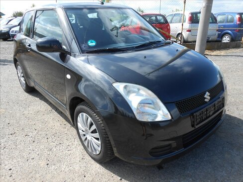 Suzuki Swift Hatchback 1,3 l 68 kw