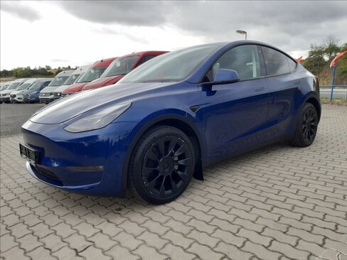 Tesla Model Y SUV / Terénní 10,0 378 kw