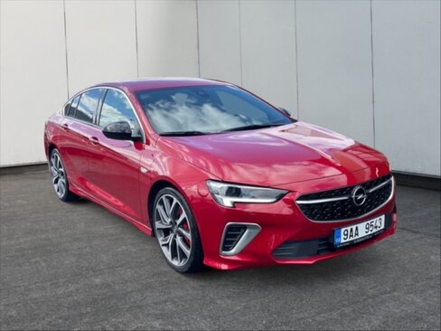Opel Insignia Liftback 2,0 l 169 kw