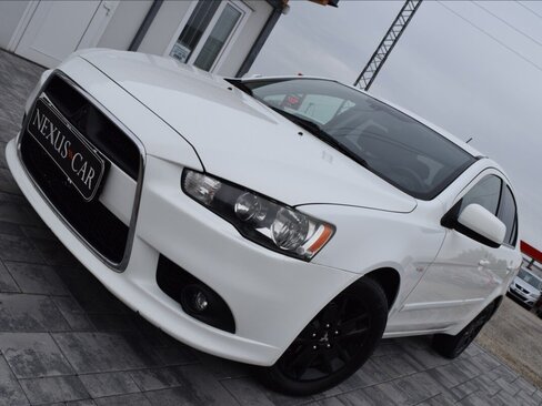 Mitsubishi Lancer Hatchback 1,5 l 80 kw
