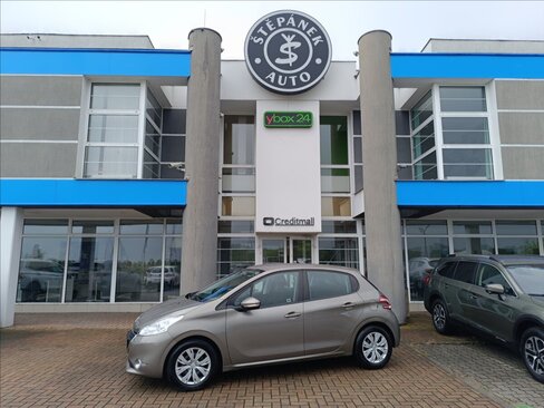 Peugeot 208 Hatchback 1,2 l 60 kw