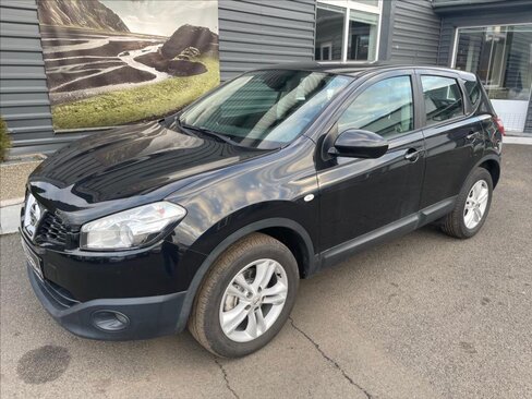 Nissan Qashqai SUV / Terénní 2,0 l 110 kw