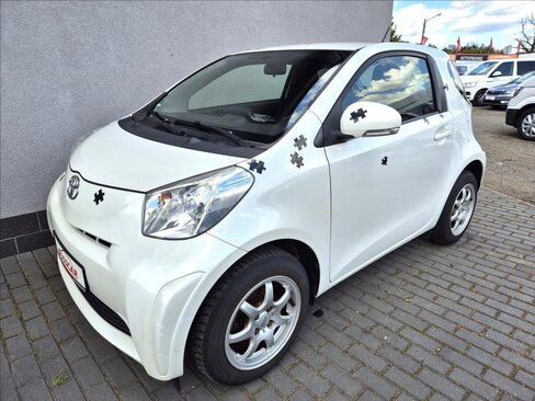 Toyota iQ Kupé 998,0 50 kw