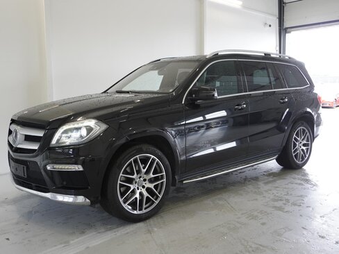 Mercedes-Benz GL SUV / Terénní 4,7 l 320 kw