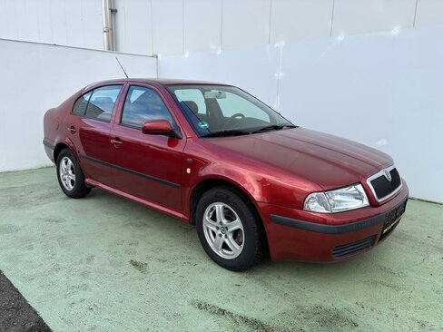 Škoda Octavia Liftback 2,0 l 85 kw