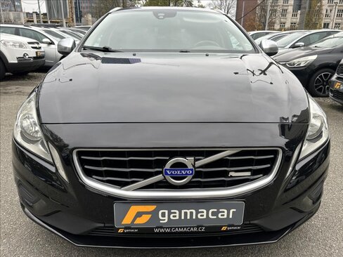 Volvo V60 Kombi 2,4 l 158 kw