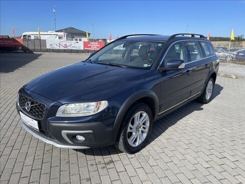 Volvo XC70 Kombi 2,4 l 133 kw