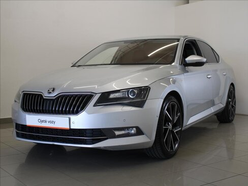 Škoda Superb Liftback 2,0 l 140 kw