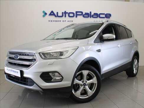Ford Kuga SUV / Terénní 1,5 l 88 kw