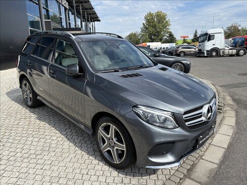 Mercedes-Benz GLE Kombi 3,0 l 190 kw