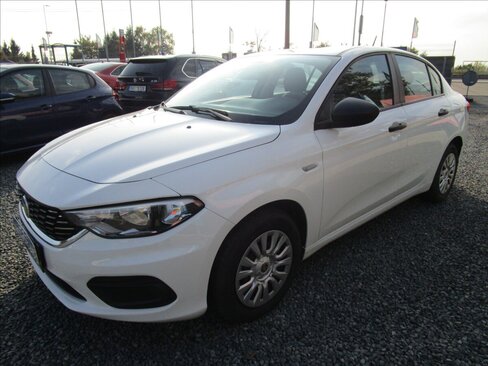 Fiat Tipo Sedan / Limuzína 1,4 l 70 kw