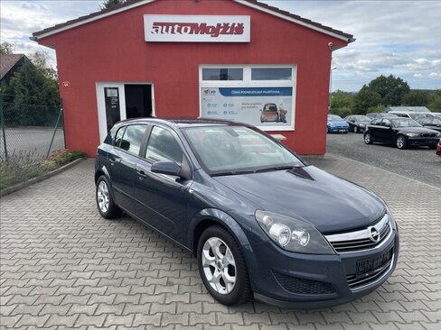 Opel Astra Hatchback 1,6 l 77 kw