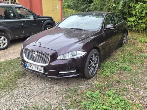 Jaguar XJ Sedan / Limuzína 3,0 l 202 kw