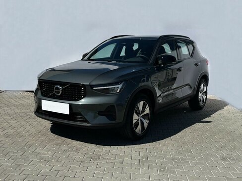 Volvo XC40 SUV / Terénní 2,0 l 120 kw
