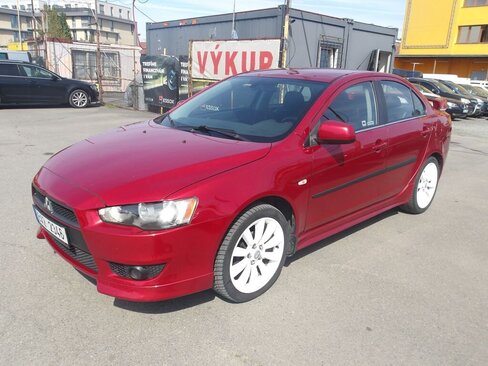 Mitsubishi Lancer Sedan / Limuzína 2,0 l 103 kw