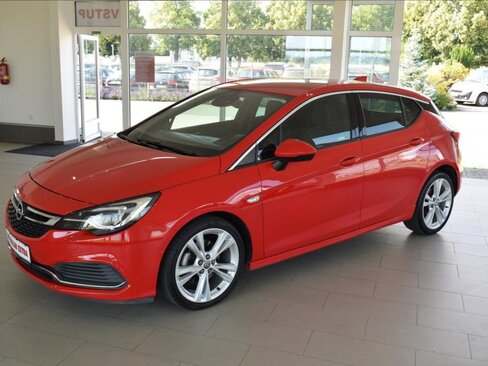 Opel Astra Hatchback 1,6 l 100 kw
