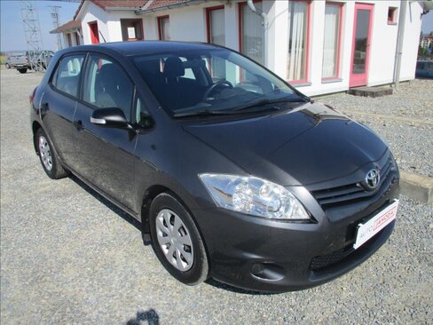 Toyota Auris Hatchback 1,3 l 73 kw