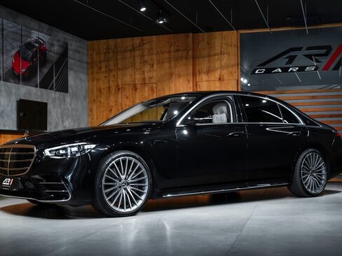 Mercedes-Benz Třídy S Sedan / Limuzína 3,0 l 270 kw