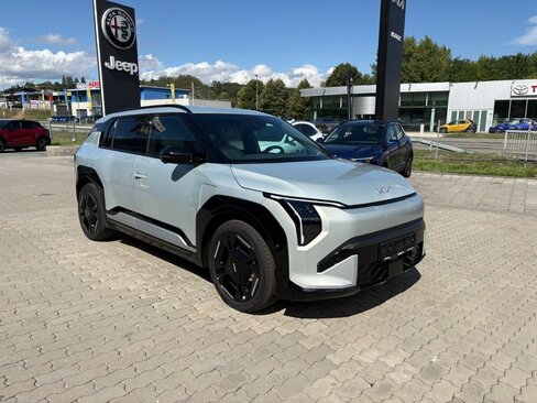 KIA EV3 SUV / Terénní 0,0 150 kw