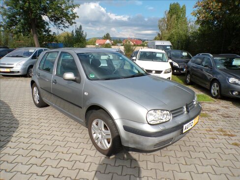 Volkswagen Golf Hatchback 1,4 l 55 kw