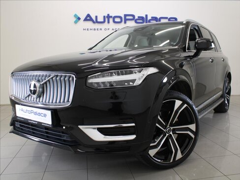 Volvo XC90 SUV / Terénní 2,0 l 335 kw