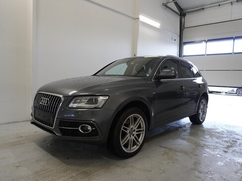 Audi Q5 SUV / Terénní 3,0 l 180 kw
