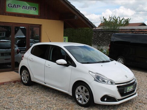 Peugeot 208 Hatchback 1,6 l 55 kw