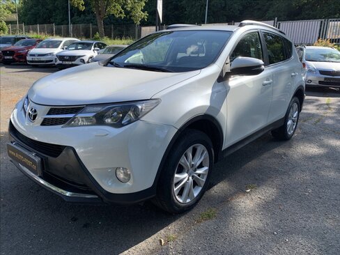 Toyota RAV4 SUV / Terénní 2,2 l 110 kw