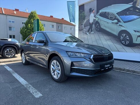 Škoda Octavia Sedan / Limuzína 1,5 l 85 kw