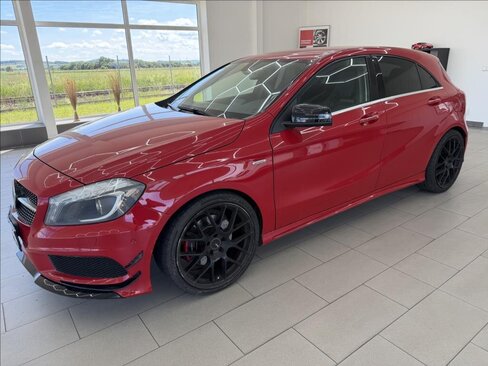 Mercedes-Benz Třídy A Hatchback 2,0 l 155 kw