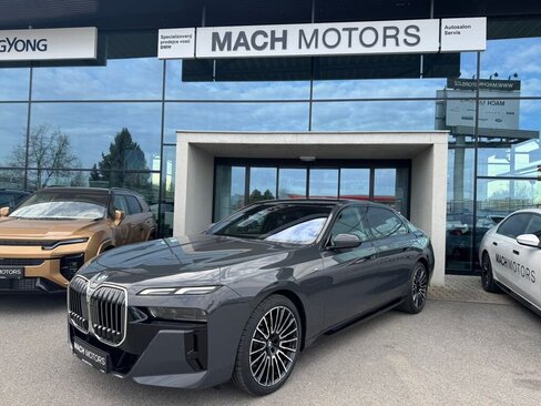 BMW Řada 7 Sedan / Limuzína 3,0 l 210 kw