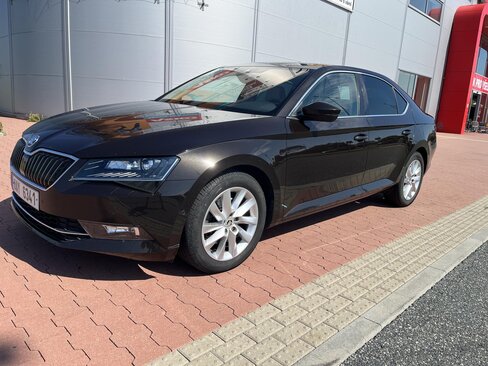 Škoda Superb Sedan / Limuzína 2,0 l 110 kw