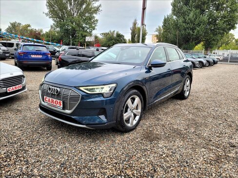 Audi e-tron SUV / Terénní 0,0 300 kw