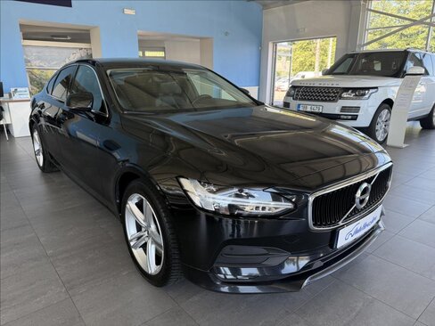 Volvo S90 Sedan / Limuzína 2,0 l 173 kw
