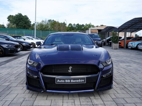 Ford Mustang Kupé 5,0 l 330 kw