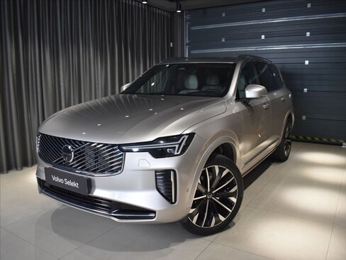 Volvo XC90 SUV / Terénní 2,0 l 184 kw