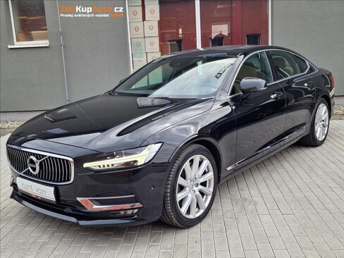 Volvo S90 Sedan / Limuzína 2,0 l 173 kw