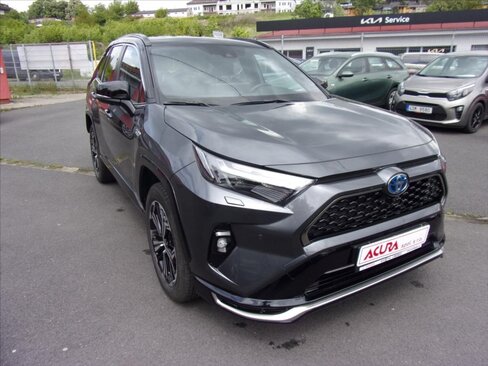 Toyota RAV4 Kombi 2,5 l 136 kw