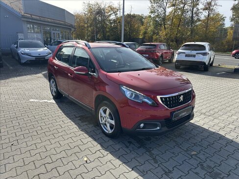 Peugeot 2008 Kombi 1,2 l 96 kw