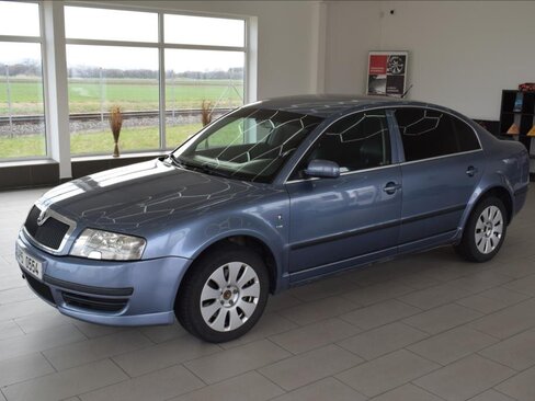 Škoda Superb Sedan / Limuzína 2,8 l 142 kw