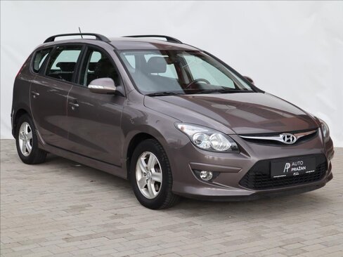 Hyundai i30 Kombi 1,6 l 92 kw