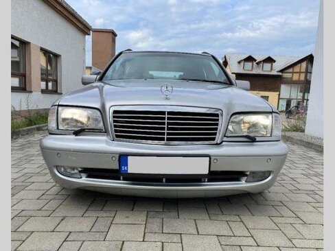 Mercedes-Benz Třídy C Kombi 0,0 225 kw