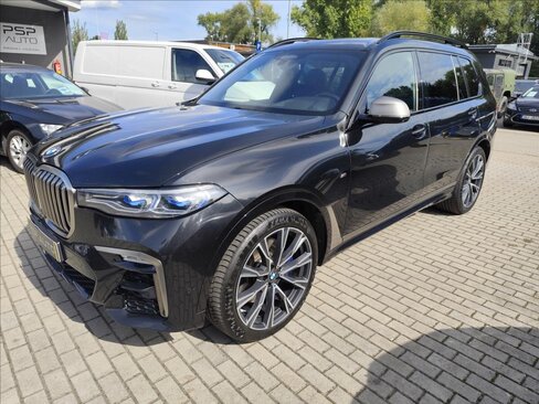 BMW X7 Kombi 4,4 l 390 kw