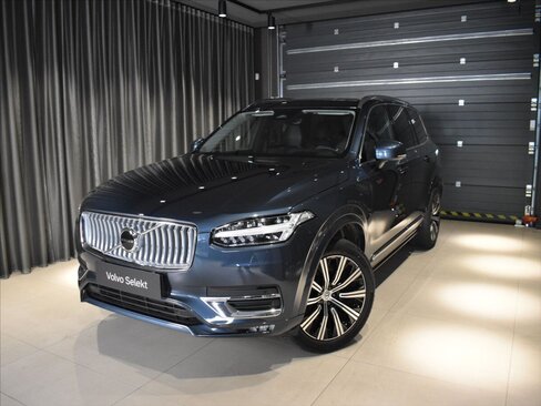 Volvo XC90 SUV / Terénní 2,0 l 173 kw