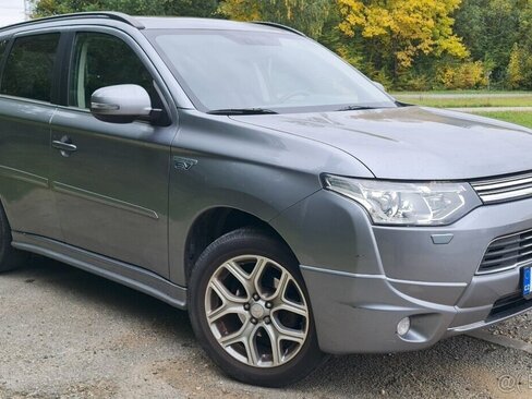 Mitsubishi Outlander SUV / Terénní 0,0 89 kw