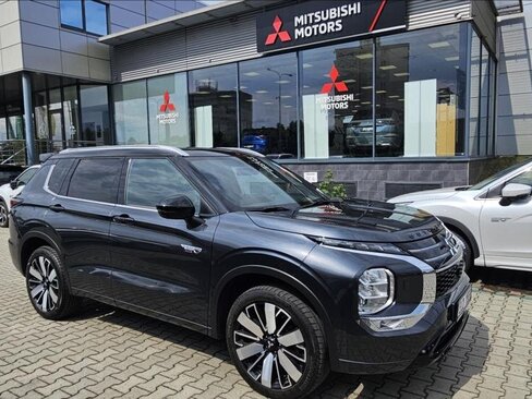 Mitsubishi Outlander SUV / Terénní 2,4 l 225 kw