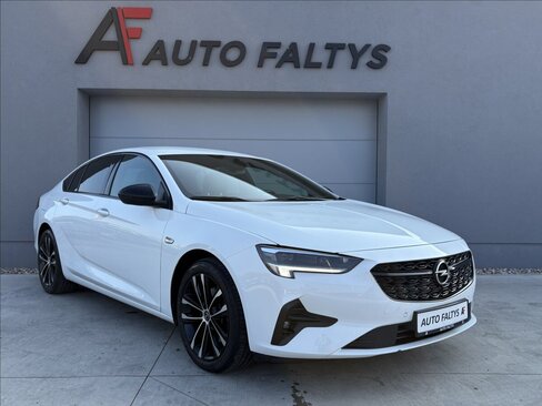 Opel Insignia Hatchback 2,0 l 128 kw