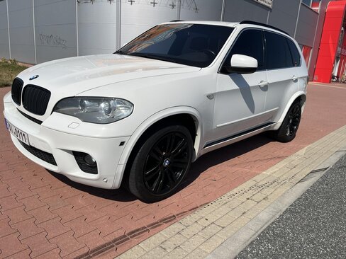 BMW X5 SUV / Terénní 3,0 l 225 kw