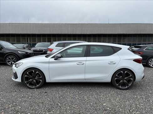 Cupra Leon Hatchback 2,0 l 221 kw