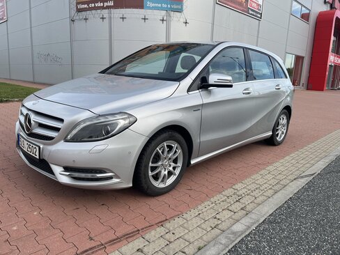 Mercedes-Benz Třídy B Hatchback 1,8 l 80 kw